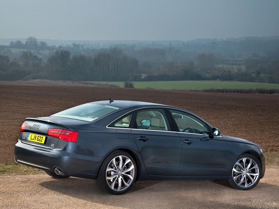  Audi A6 3.0 TDI Quattro Sedan (4G, C7) 2011 года  (UK) (фото 10 из 13)